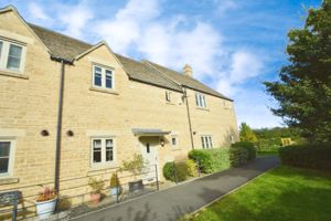 Front of house- click for photo gallery